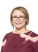 Jenni Vaattovaara rintakuvassa